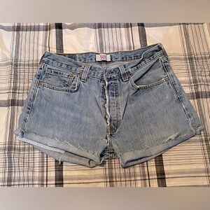 Levi’s Jean Shorts Waist Size 32